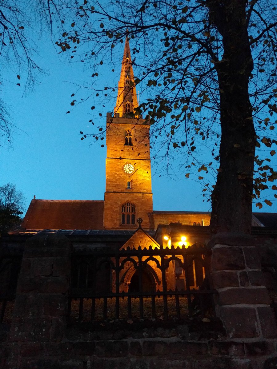 The 15thc red sandstone west tower of St John the Baptist Halesowen for #steeplesaturday 

#halesowen #churcharchitecture #churchexplorer #churchtower #spire #sandstone #churchcrawling #15thcentury  #westmidlands