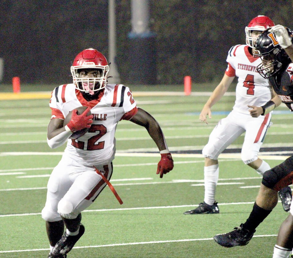 𝐁𝐢𝐠 𝐑𝐞𝐝 𝐡𝐨𝐥𝐝𝐬 𝐨𝐟𝐟 𝐋𝐢𝐧𝐬𝐥𝐲 𝐭𝐨 𝐰𝐢𝐧 𝐬𝐢𝐱𝐭𝐡-𝐬𝐭𝐫𝐚𝐢𝐠𝐡𝐭

🔗: heraldstaronline.com/sports/local-s…

📷: ɴɪᴄᴋ ʜᴇɴᴛʜᴏʀɴ