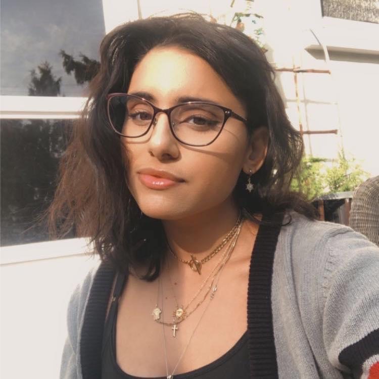 FiveWH_'s tweet photo. Q&A with Konstantina Buhalis, Contributing Writer, Detroit Metro Times.
Read more: https://t.co/WhW8NSPqHy
#5wh #journalism #journalist #entertainment #freelance #media @tinatlking @MTVNEWS https://t.co/W7lfOEzAKO