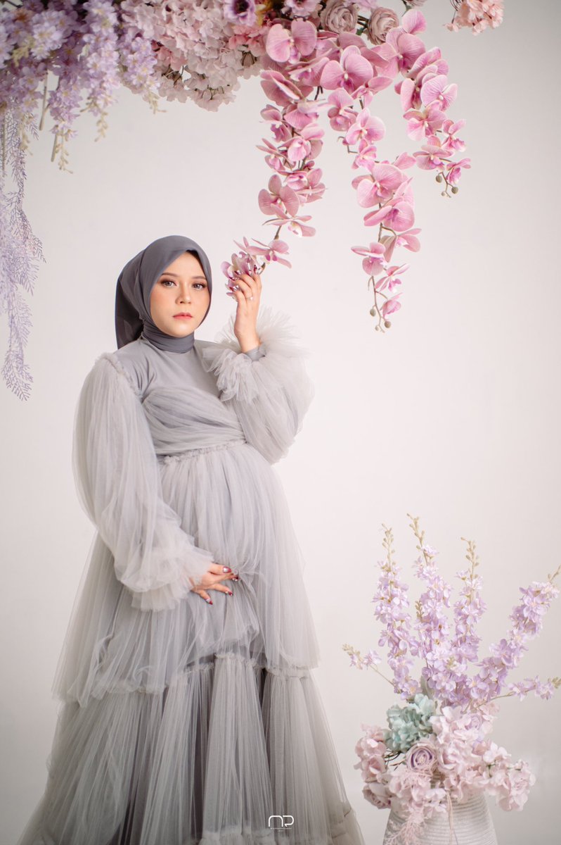 nr_softwan's tweet photo. Maternity Photo Shoot #nrstudio https://t.co/86oeMCeCRZ