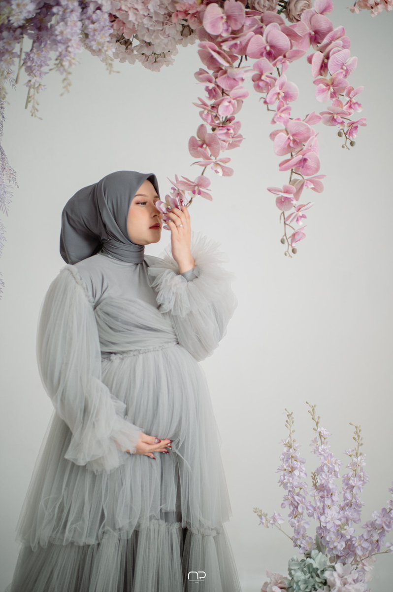 nr_softwan's tweet photo. Maternity Photo Shoot #nrstudio https://t.co/86oeMCeCRZ