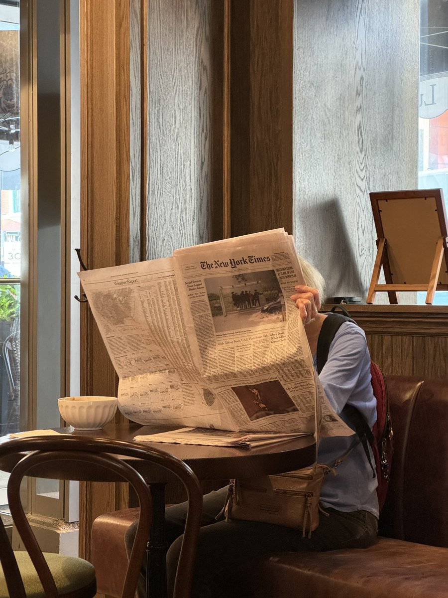 will_kes's tweet photo. New York Time in Chicago https://t.co/85EZrZwrlo