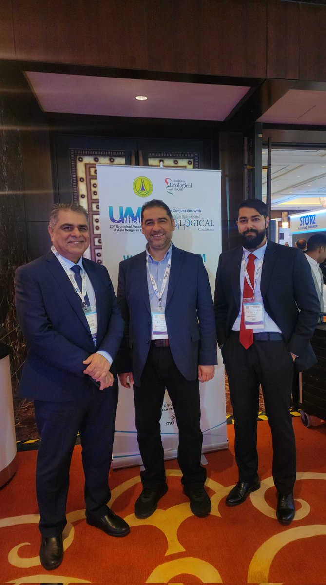 With 2 of my great mentors in Bahrain #UAAEUSC2023