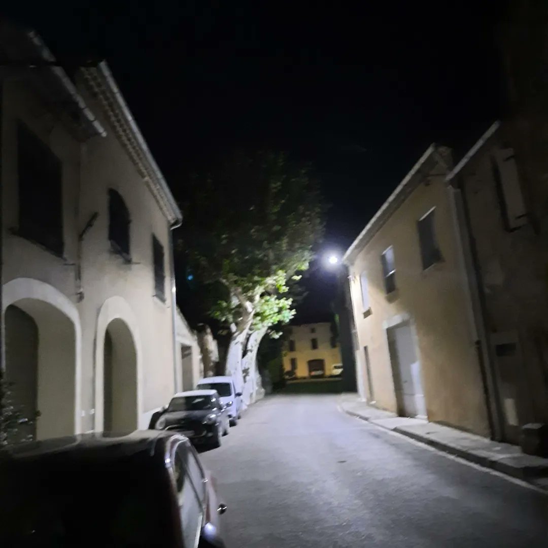 MagnoliaFrance's tweet image. Another lovely day. A stroll through the village this evening temperature 25c. Just missed the sunset. #Azille #Aude