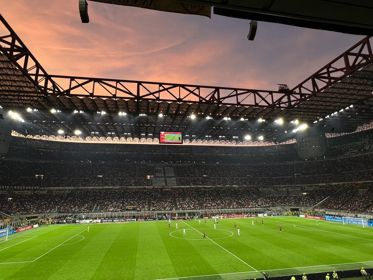 cro_trust's tweet photo. Thanks to https://t.co/pP44lYSmWh for another wonderful experience! Great  macht @acmilan vs @OfficialSSLazio.
@LoadedLions_CDC @bryanmaym #seriea #cro #crofam #loadedlions #cryptodotcom official ambassador 🇮🇹 https://t.co/9XvhXge1bZ