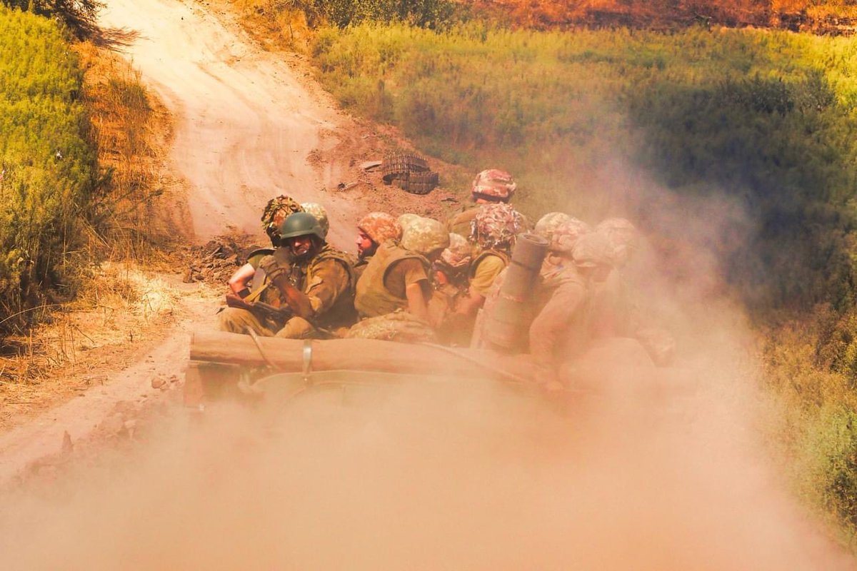 lenaUA's tweet photo. The man who made these impressive shots was killed in Donbas these days. He had a US citizenship, but moved to Ukraine in 2014, when Russia attacked Crimea and started the war in Donbas. 
 
His name is Volodymyr Myronyuk, and he made his last report from the positions of the Ukrainian infantry, near the village, which AFU were trying to de-occupy. Due to heavy shelling, his body could not be taken from the battlefield for three days.

A Ukrainian, and a citizen of the United States, he worked in America for many years as a driver. He came to Ukraine when Russia attacked it. He was not a professional photographer. He was not a professional military. He just loved Ukraine, and his photos were the reflection of it. 

RIP. 

Thousand of people saw the real Ukraine and Ukrainian army through your camera. 

 💔 🇺🇦