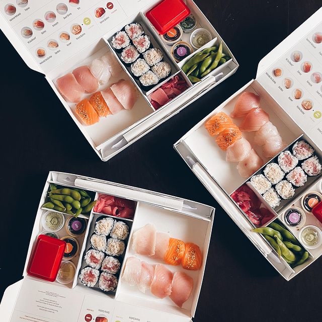 When you just need the sushi to come to you 📸 @shannonsfoodadventures