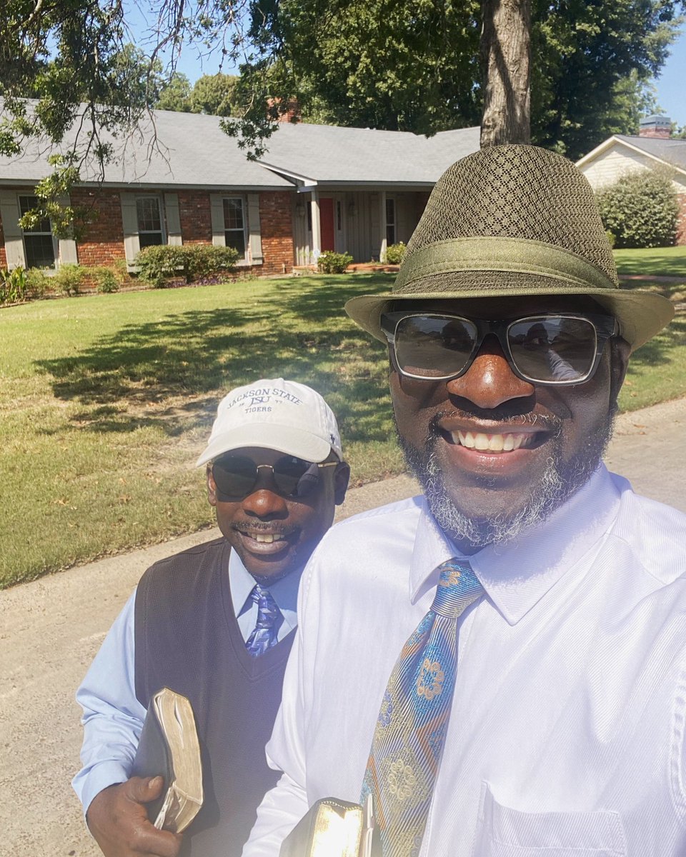 PastorHamilton8's tweet image. Bro. King got saved and baptized at King James Bible Baptist Church - Greenville, MS in the last 4 months.

Today was his first time going soul-winning. #Godlovessinners #Makingdisciples