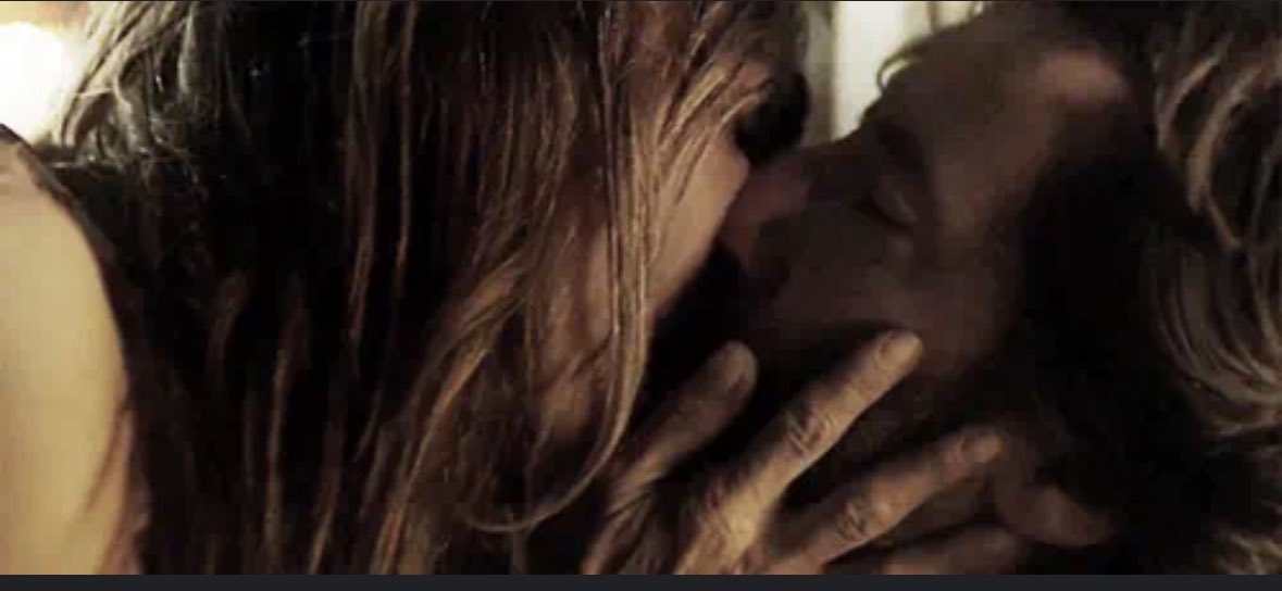 Kabby kisses……💋♥️🔥
#HenryIanCusick #PaigeTurco #MarcusKane #AbbyGriffin #The100