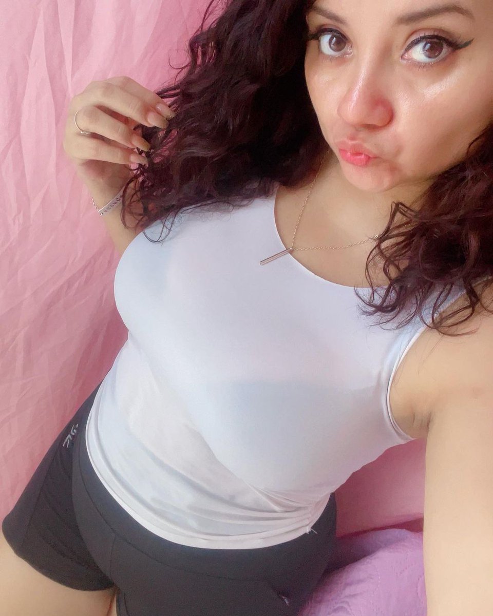 Beyaz olan tşörtler neden iç gösteriyor