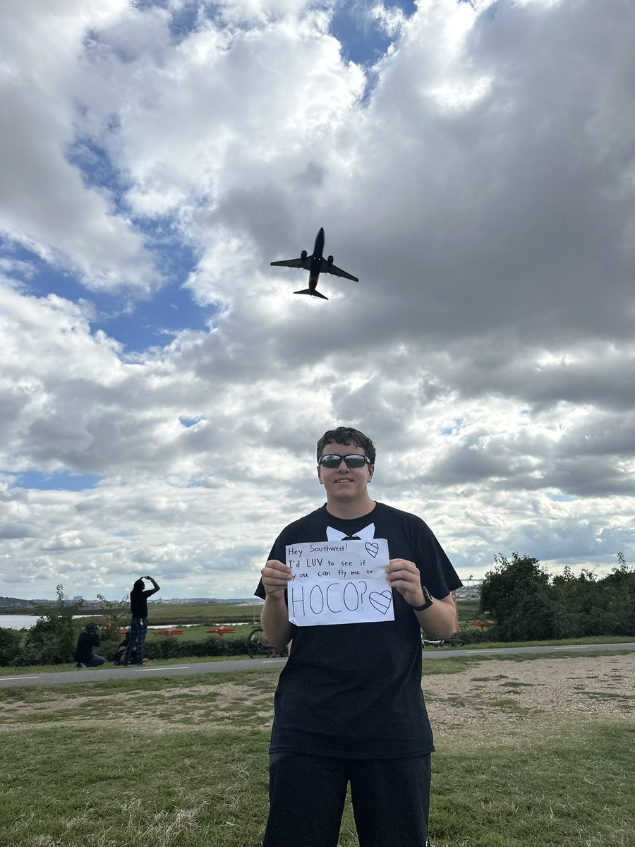 ATLflyer737's tweet photo. They said yes and indeed they did fly me to Hoco @SouthwestAir! https://t.co/CIXksoLJch