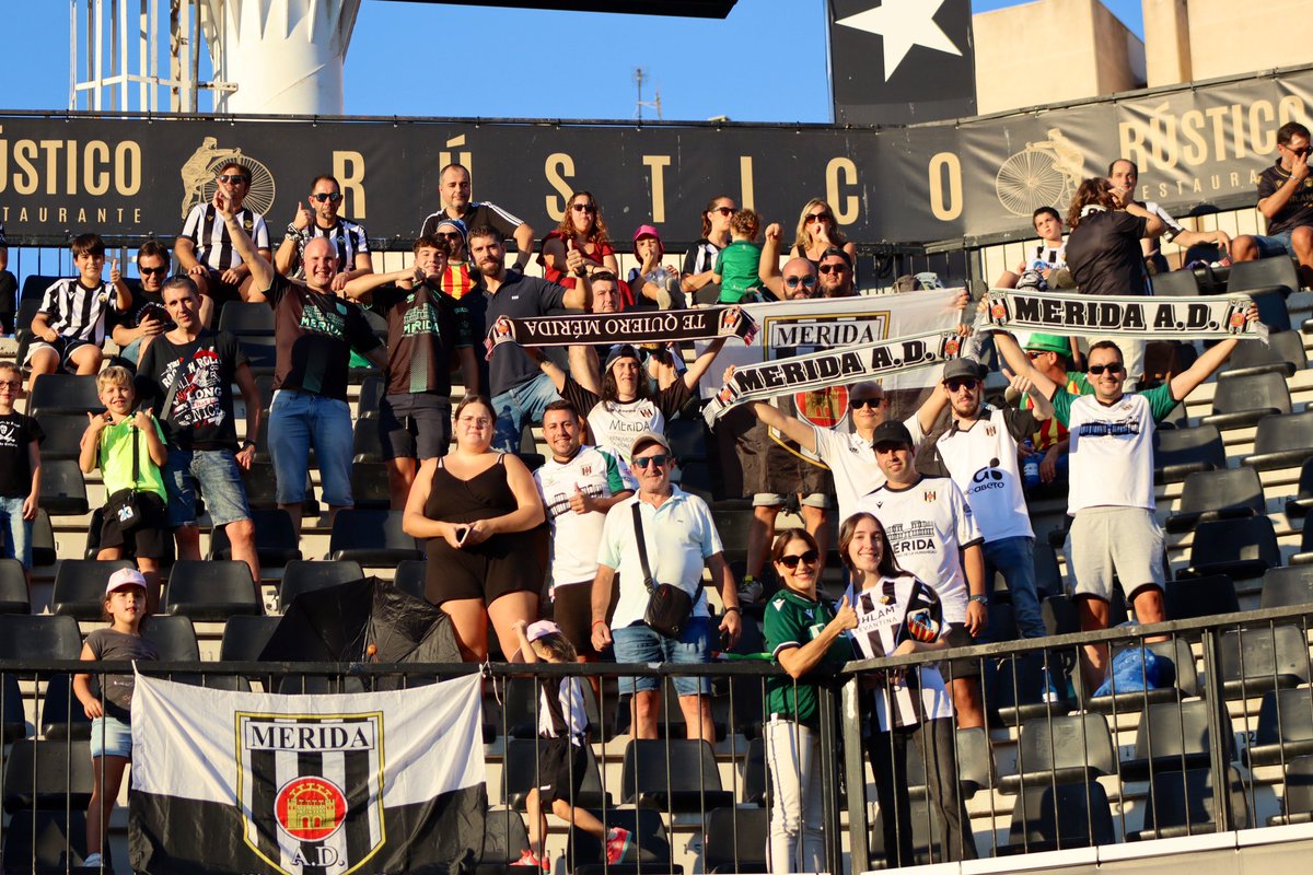 Merida_AD's tweet photo. 🙌🏽 Gracias por vuestro apoyo allá dónde vamos. Hoy un trocito de Castalia fue romano 💪🏽

⚪️⚫️ ¡Sois GRANDES! ⚪️⚫️

#CastellónMérida https://t.co/OvvMLbxtUN