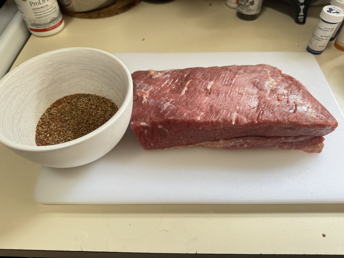 Shohan's tweet photo. Pastrami on the way. https://t.co/J0IpJXfLXC