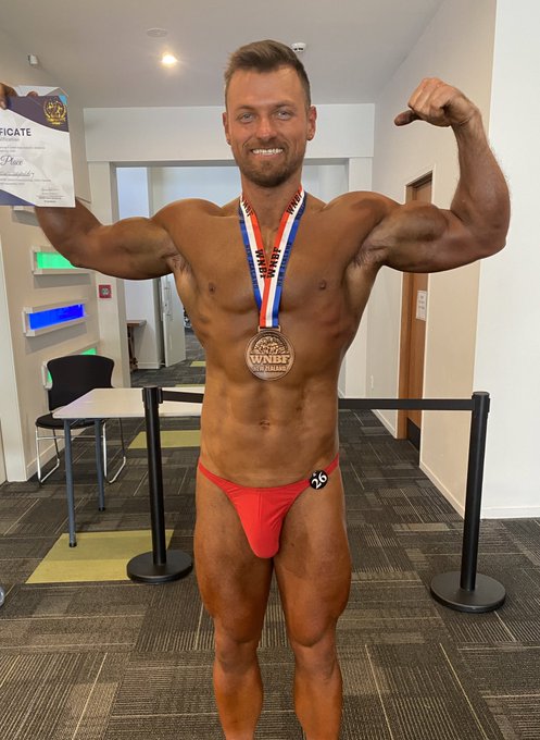 3rd place isn&rsquo;t too bad when you&rsquo;ve only had 3 10-15 minute posing sessions haha next time should easy