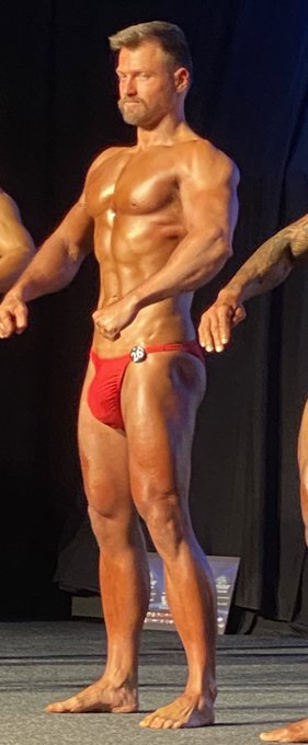 3rd place isn&rsquo;t too bad when you&rsquo;ve only had 3 10-15 minute posing sessions haha next time should easy