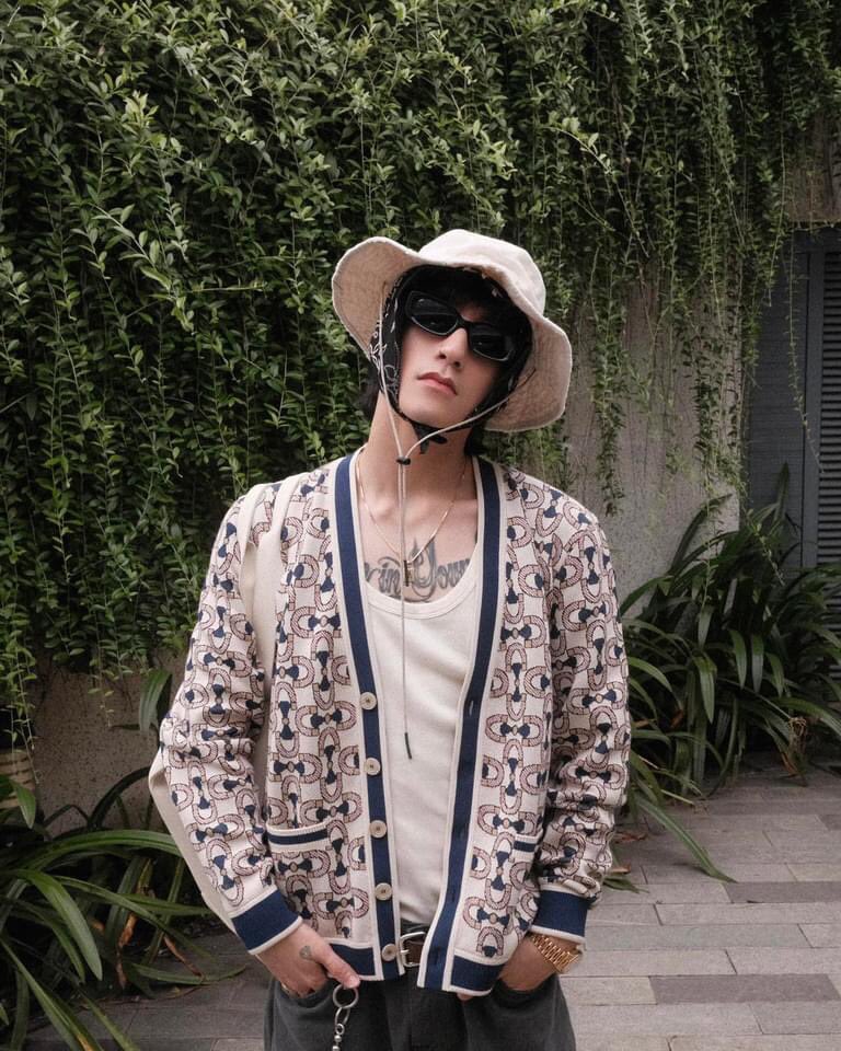 MTPGlobalUnion's tweet photo. [@sontungmtp777’s FB-IG UPDATE]

“Oh but … 🤥”

#SonTungMTP #SKYMTP 
[1/2] https://t.co/6sEe27e7yu