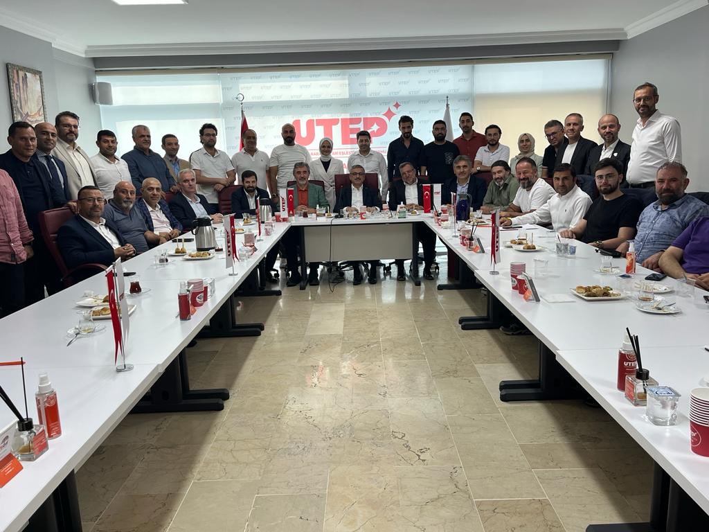 Utep Ankara şubesi olağanüstü kongremizi bugün yaptık  başkanlık görevimi  sevgili metin pile abimize utep bayrağını devrettik Allah utandırmasın Rabbim yar ve yardımcısı olsun Rabbim birlik ve beraberliği daim eylesin