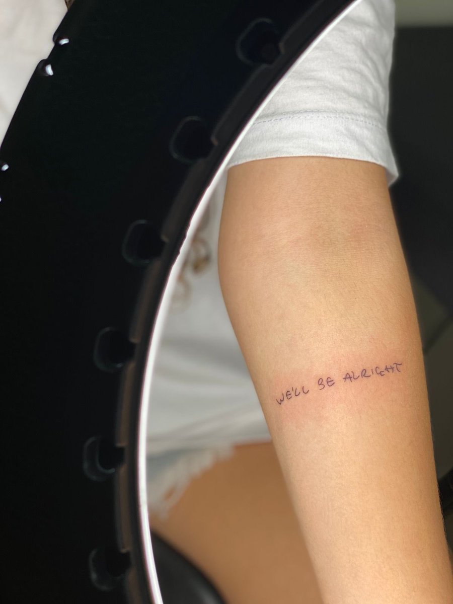 luvsvincent's tweet photo. OLHEM A TATUAGEM QUE EU FIZZZ, tô tão feliz 😭 https://t.co/MTsMHxXaaz