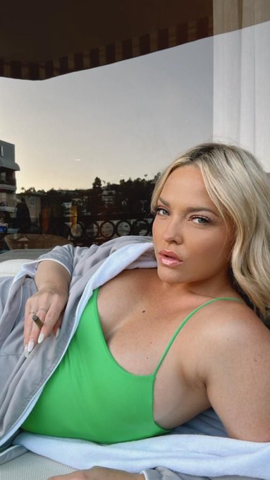 OnlyFans https://t.co/u3IOstn0SM Top of the top 😛 https://t.co/erQBZ4rhll