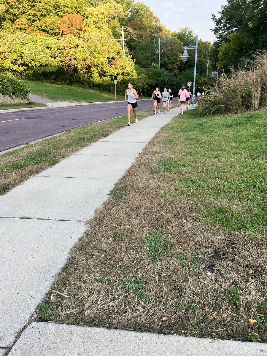 Mankato East Girls' Cross Country tweet media