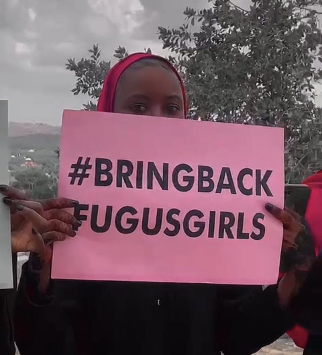 PLEASE REPOST AGGRESSIVELY 

#BringBackFugusGirls ✊