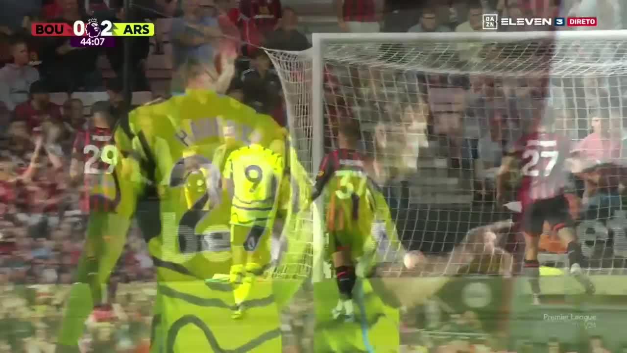 Odegaard’s penalty doubles lead v. Bournemouth