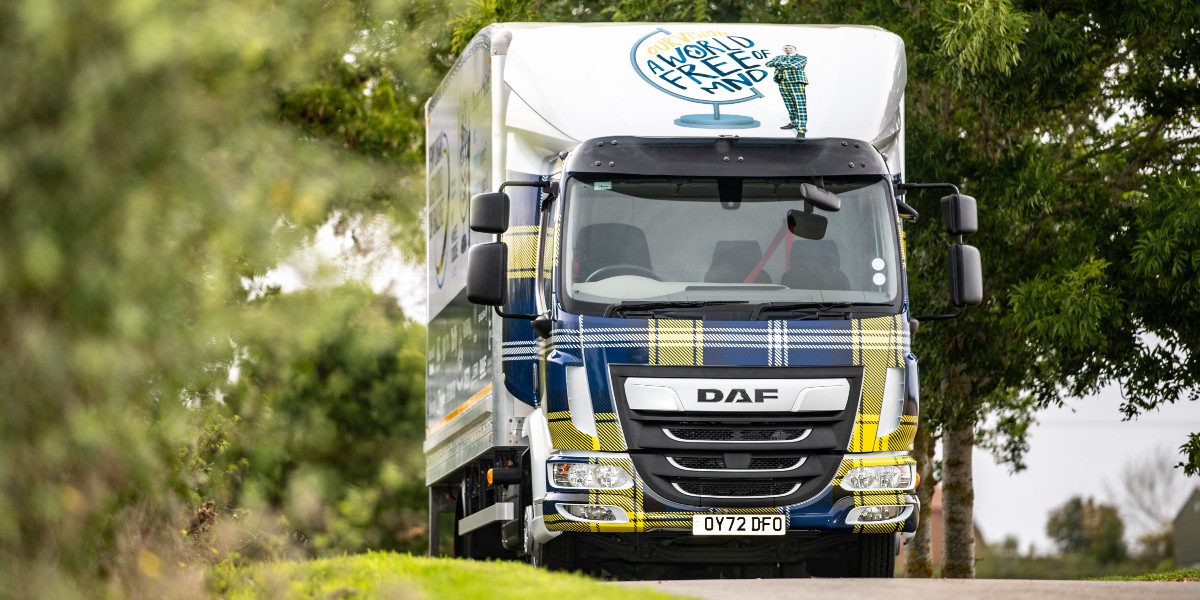 DAFTrucksUK's tweet photo. Tomorrow, Team #DAF will be taking part in @KennyLogan's Rugby #WorldCupChallenge, raising money for the @MNDoddie5. 🏉
And we're providing this #DAFLF for the event too. 🚛
@FinchSigns @LancashireDaf
Find out more: https://t.co/3QkP3LRzUE
#Fundraising #Charity #DAFTrucks https://t.co/2KxjasEQIV