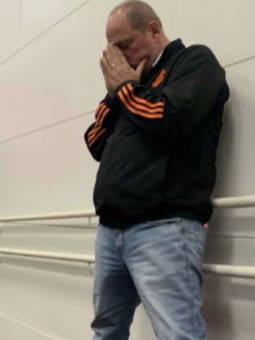 Admita, você está assim no Mundo Colorado nesse exato momento.