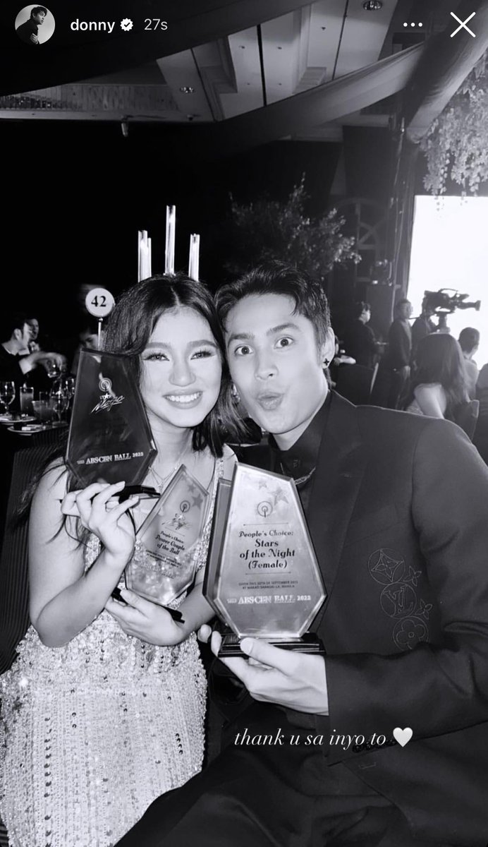 TODBOverseas's tweet photo. Donbelle Dasurv myloves!!! 🖤❤️✨️
Naiiyak ang tita nyo😭😭😭
Thank you so much Solids and BUBBLIES.

Si DONNY, Si BELLE sa BUBBLIES ay Panalo!

DONBELLE ABALLazing STARS

#BELLEOfTheBall
#DazzlingDONNYOfTheBall
#ABSCBNBall2023 
#ABSCBNForeverGrateful 
#ABSCBNBallisBack @ABSCBN https://t.co/taNTwm9wLu