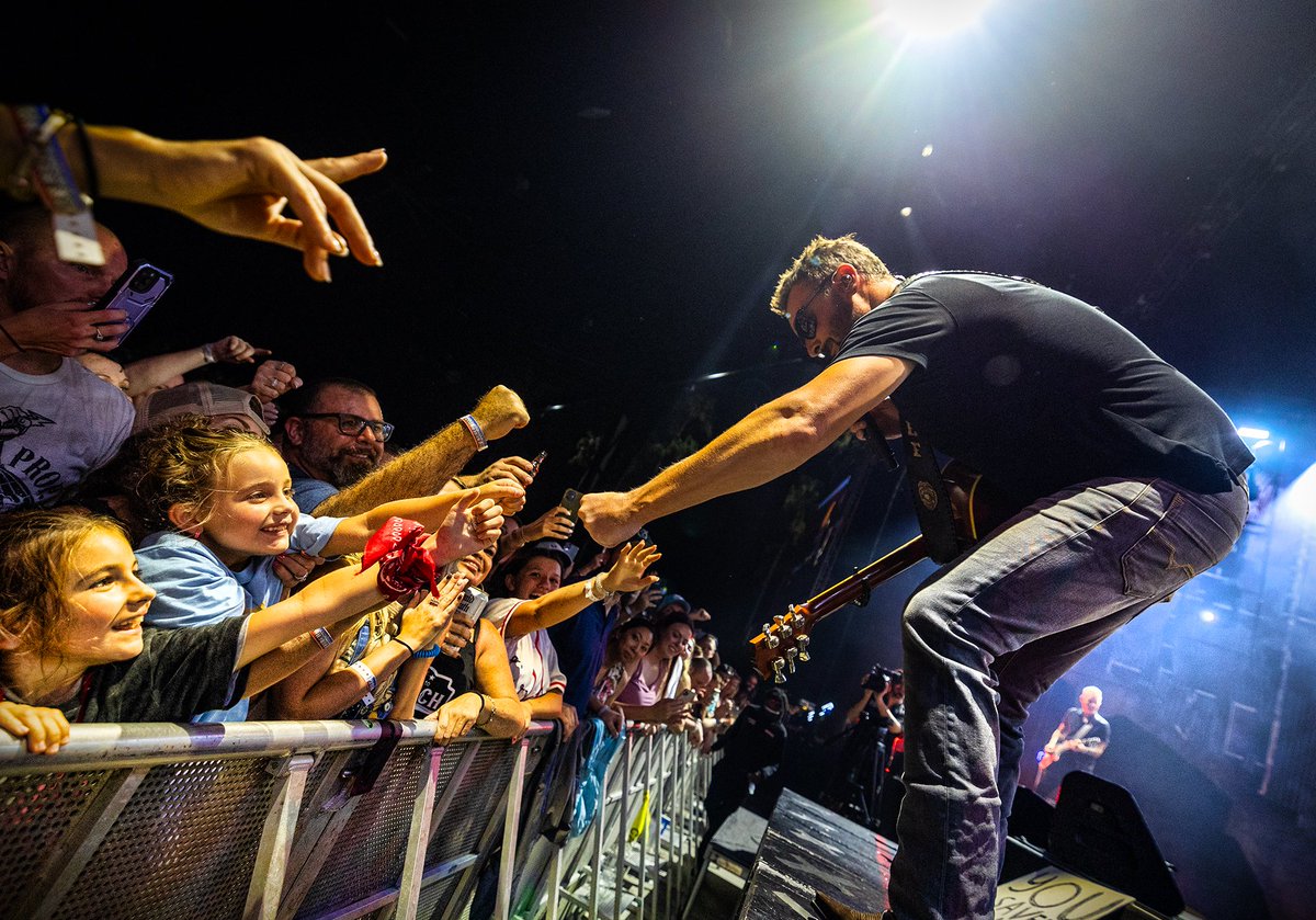 ericchurch's tweet image. Night 34 of #TheOutsidersRevivalTour
9.29.23 // West Palm Beach, FL // iTHINK Financial Amphitheatre

Relive the show in this article from @jadamlucas - ericchurch.com/news/WestPalmB…

📷: Anthony D'Angio