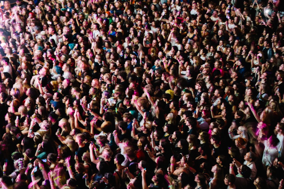 <a href="/lovejoy/">Lovejoy</a> crowd in brighton #lovejoy