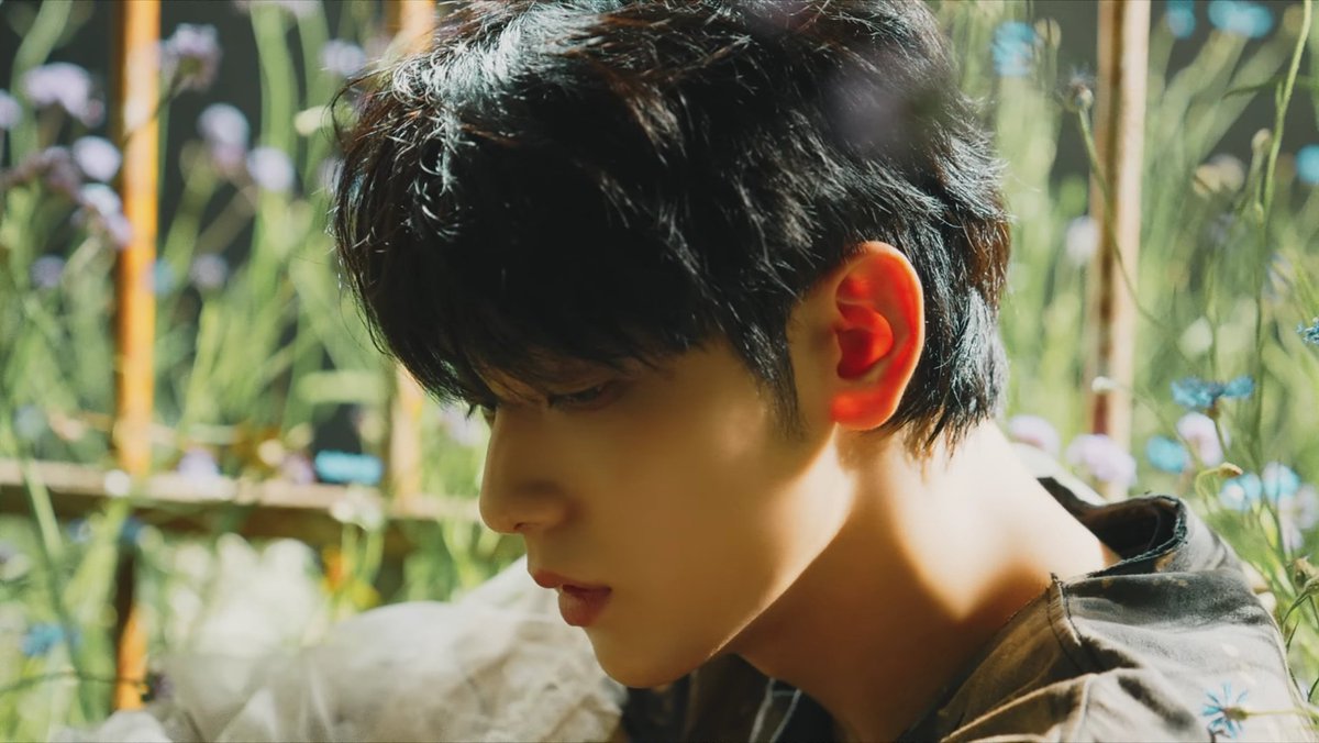archivesoobin's tweet photo. 'MELANCHOLY' https://t.co/FN0G5E6RJh