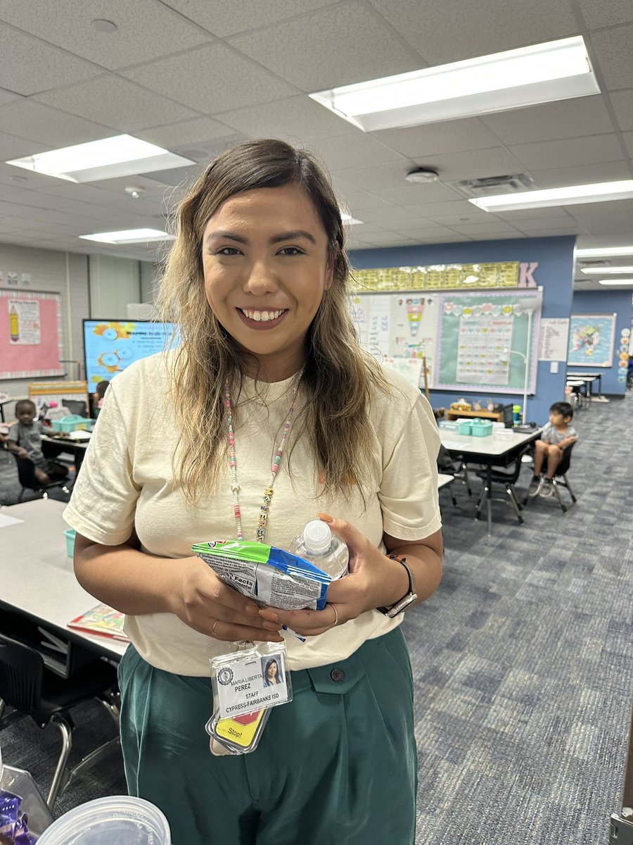 FelderTamera's tweet image. Love Hawk staff! They are some of the best around! 💙@CFISD_Hancock  @CFISD