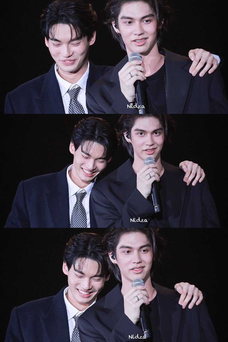 jajaff3's tweet photo. พูดแบบไม่ชิปถ้าคนอื่นไม่รู้เห็นรูปนี้คิดว่าเขารู้ป่ะว่านี้คือคอนเสิร์ต ขอร้องชั้นไม่เคยรู้สึกเลยว่าวันนี้คือคอนเสิร์ต ซื้อบัตรคอนเสิร์ตเขาไปรับบทสักขีพยานรัก คุ้มค่าบัตรมากบอกเลย😌
#ไบร์ทวิน https://t.co/3cK890oHDW