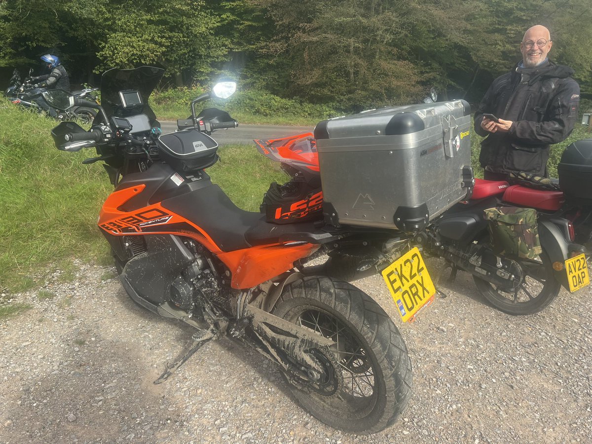 BikerDad67's tweet photo. Another 80 odd miles to #HighBeech tea hut today. Might of found a big puddle en route (might of). https://t.co/ozK5gdTOts