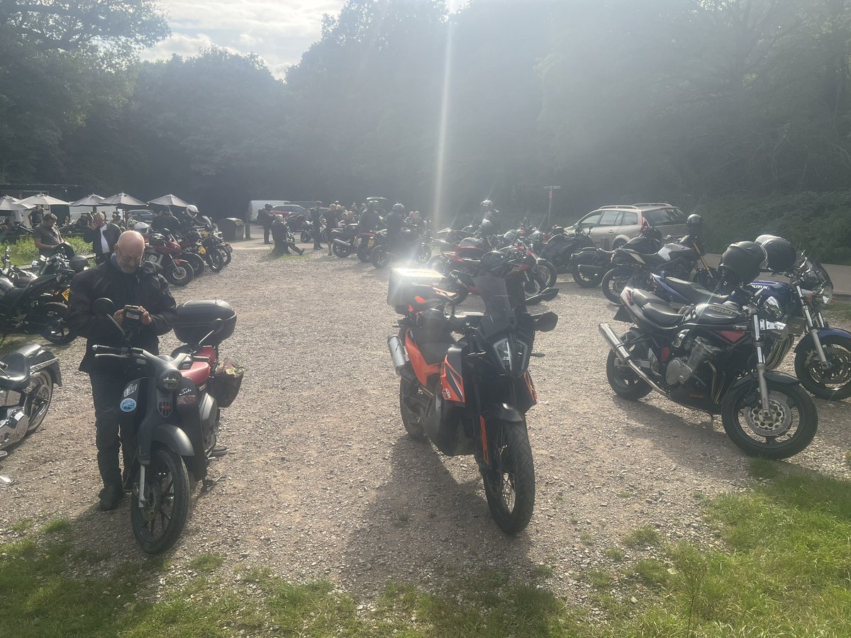 BikerDad67's tweet photo. Another 80 odd miles to #HighBeech tea hut today. Might of found a big puddle en route (might of). https://t.co/ozK5gdTOts