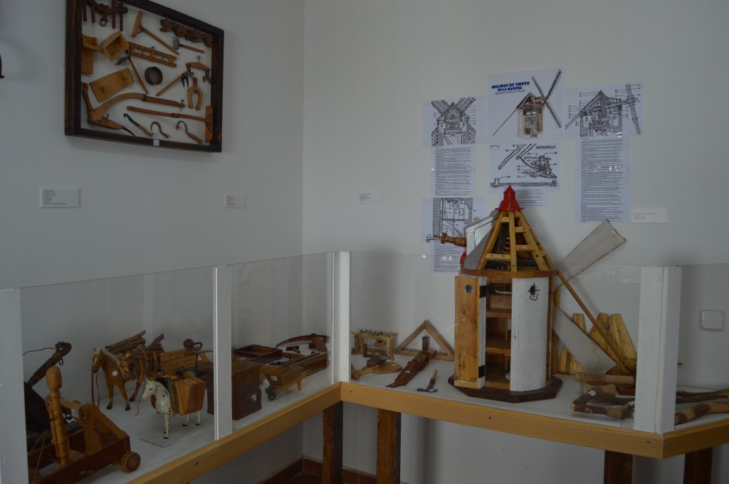 Informamos que, a partir de mañana, domingo 1 de octubre, MUSEO MUNICIPAL DE SESEÑA volverá a abrir sus puertas al público, ofreciendo visitas gratuitas todos los domingos  en horario de tarde de 17:30 h a 19:00h.
Visítalo y descubre los usos y costumbres de nuestro municipio!