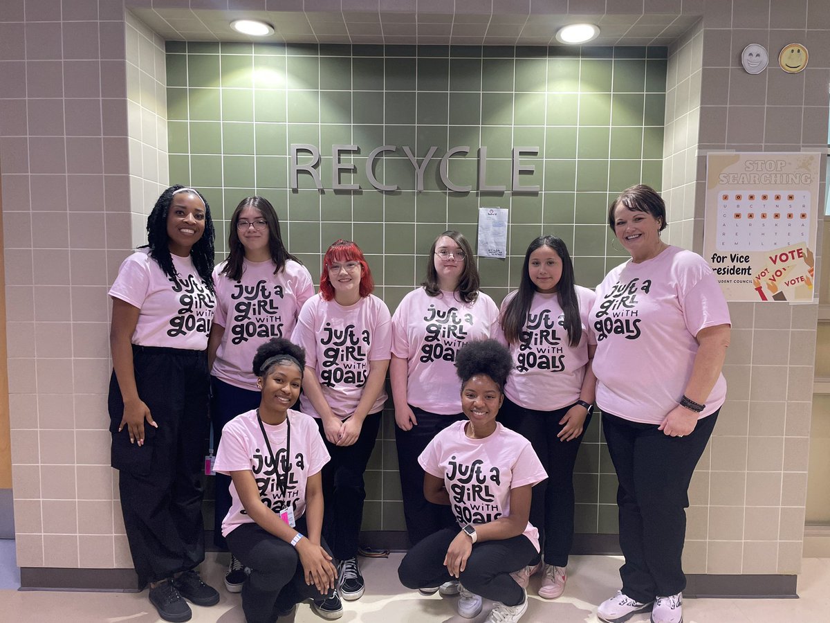 AshSmith_3's tweet image. My 8th grade GIRLS had the opportunity to lead a CCMR team through our interactive NET ZERO Kiosks sharing fun facts about our beautiful and unique campus. Super proud of them 🫶🏽🩷 thank you @HammonCheesy @JennaDubs17 for your assistance! @netzeroJMS @sls1116