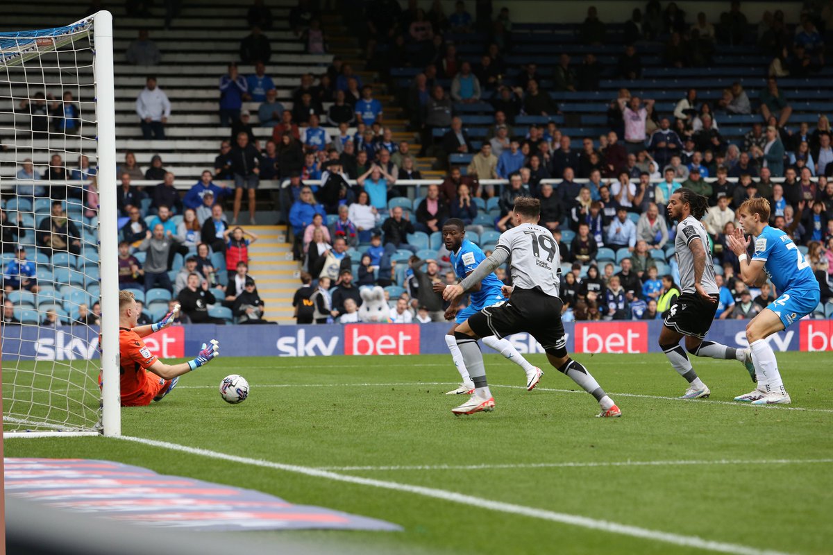 theposh's tweet image. 📷 DA16 grabbing our second of the afternoon 👊

#pufc