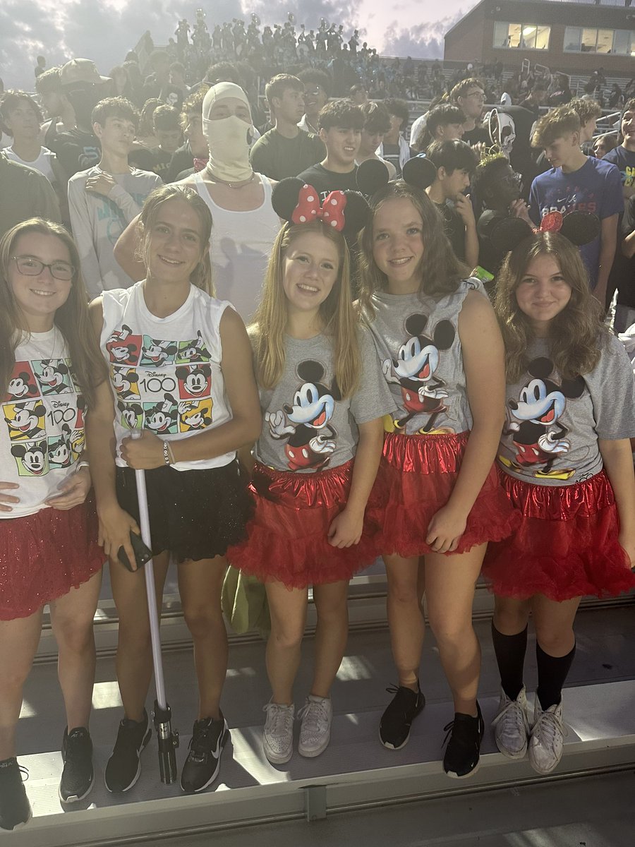 JAGS ON TOP! Homecoming Game Disney Out 🏈✨