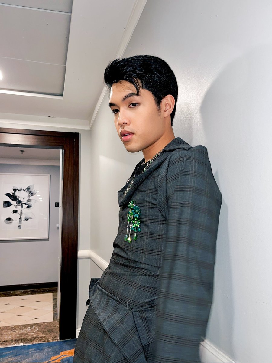 So dashing, so poised! 🔥

Here's <a href="/elijahcanlas_/">Elijah Canlas</a>'s look for the #ABSCBNBall2023 

#ElijahCanlas 
#CornerstoneArtist