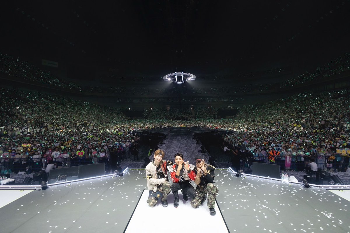 shinetter's tweet photo. 日本アリーナツアー「SHINee WORLD VI [PERFECT ILLUMINATION]」スタート💎🎪
#SHINee #SHINee_WORLD_VI https://t.co/gcUMSIAs4T