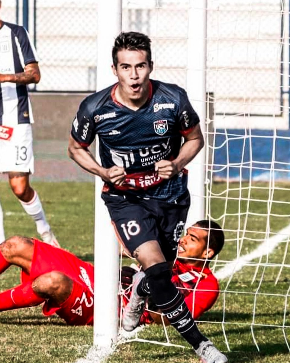 GOLPERUoficial's tweet photo. ¡DESCANSA EN PAZ! 🕊️

A través de un comunicado, @clubucv 🔵🟠 confirmó el fallecimiento de Stalin Morillo Calderón, futbolista de 23 años. Desde GOLPERU 📺 enviamos nuestras más sentidas condolencias a sus amigos y familiares. https://t.co/nt81hs6b3t