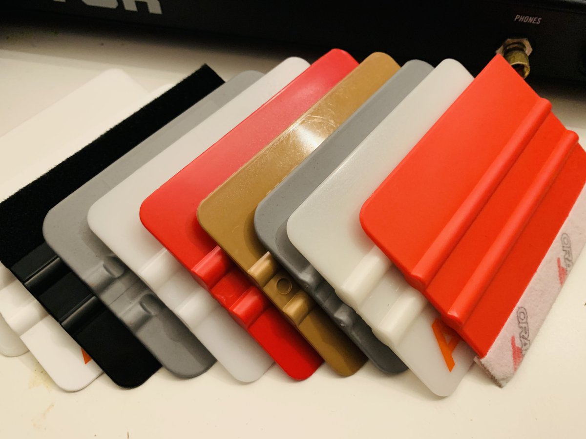 jbyrnescreative's tweet image. My #Squeegee collection is starting to get out of hand 😅 

#vinyltools #vinylapplication