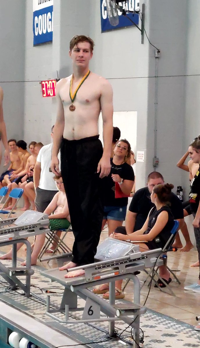 fzeswim's tweet photo. Gabe Ostrander 3rd Place 200 Free @ FZN Invitational #DontWishForItWorkForIt https://t.co/FHOnai8DkP