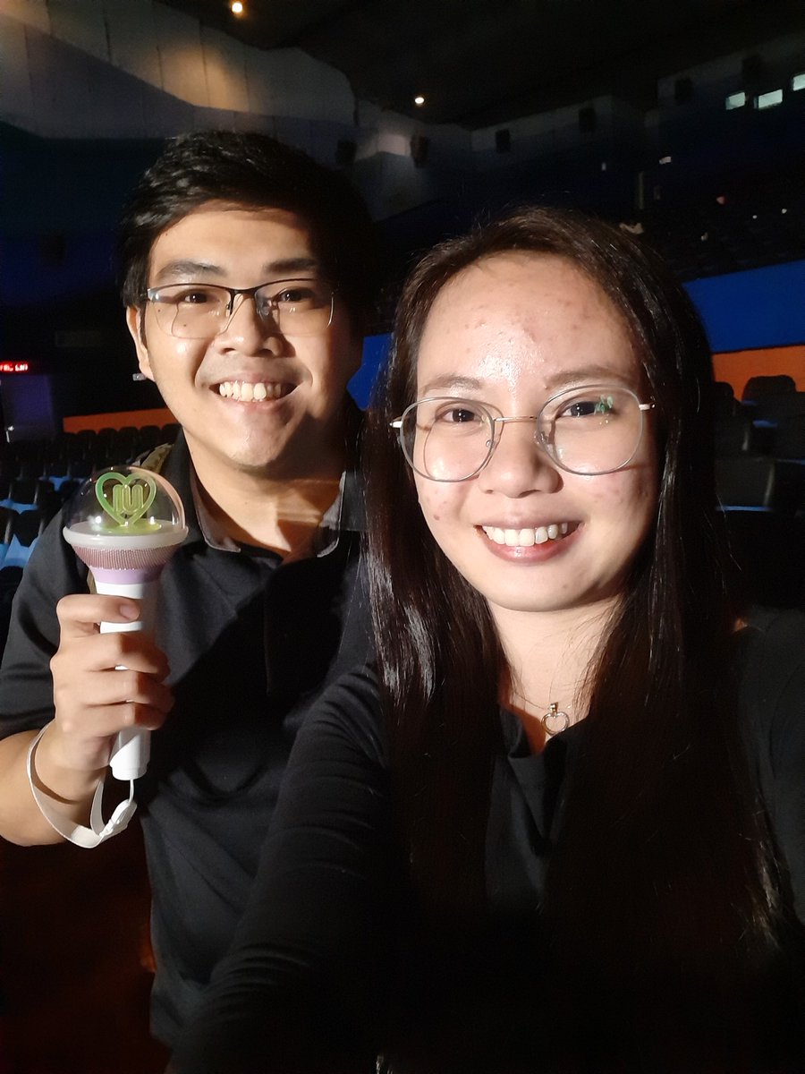 Kaiserologist's tweet photo. @iuphils 💜
#IU_GoldenHour_Cinema
#IUTHEGOLDENHOUR
#IUPHBLOCKSCREENINGEVENT https://t.co/8scXjiXrwm