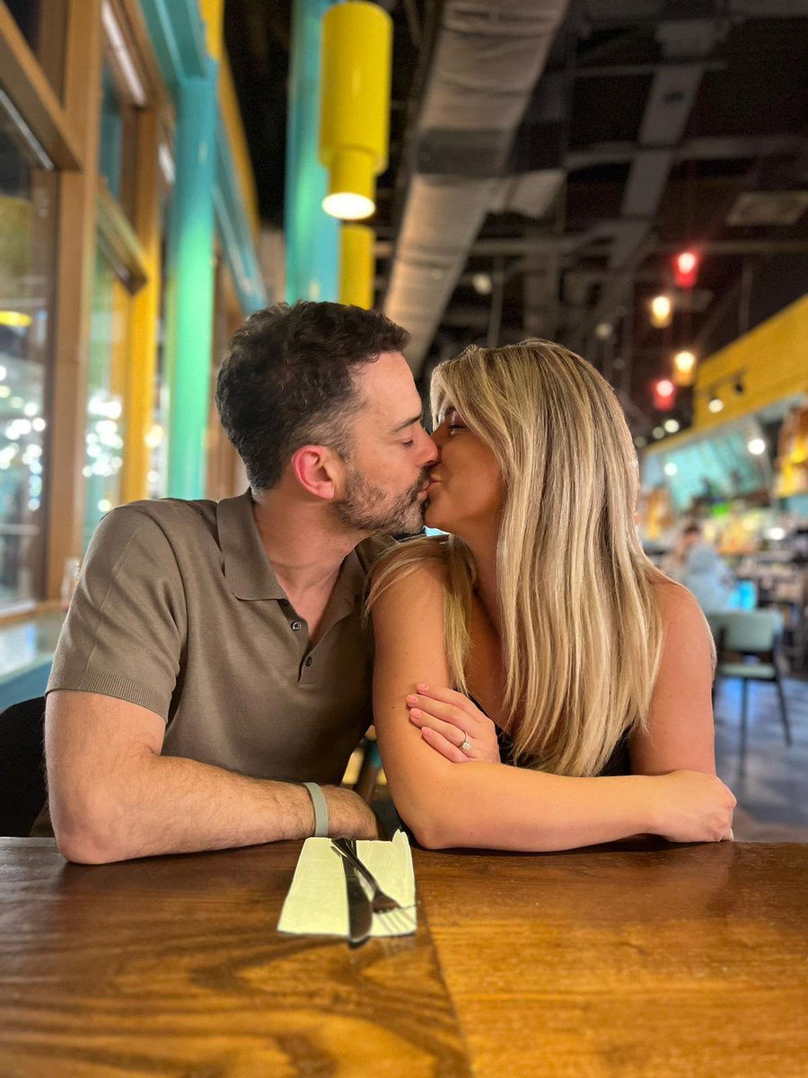 Lee Mead tweet media