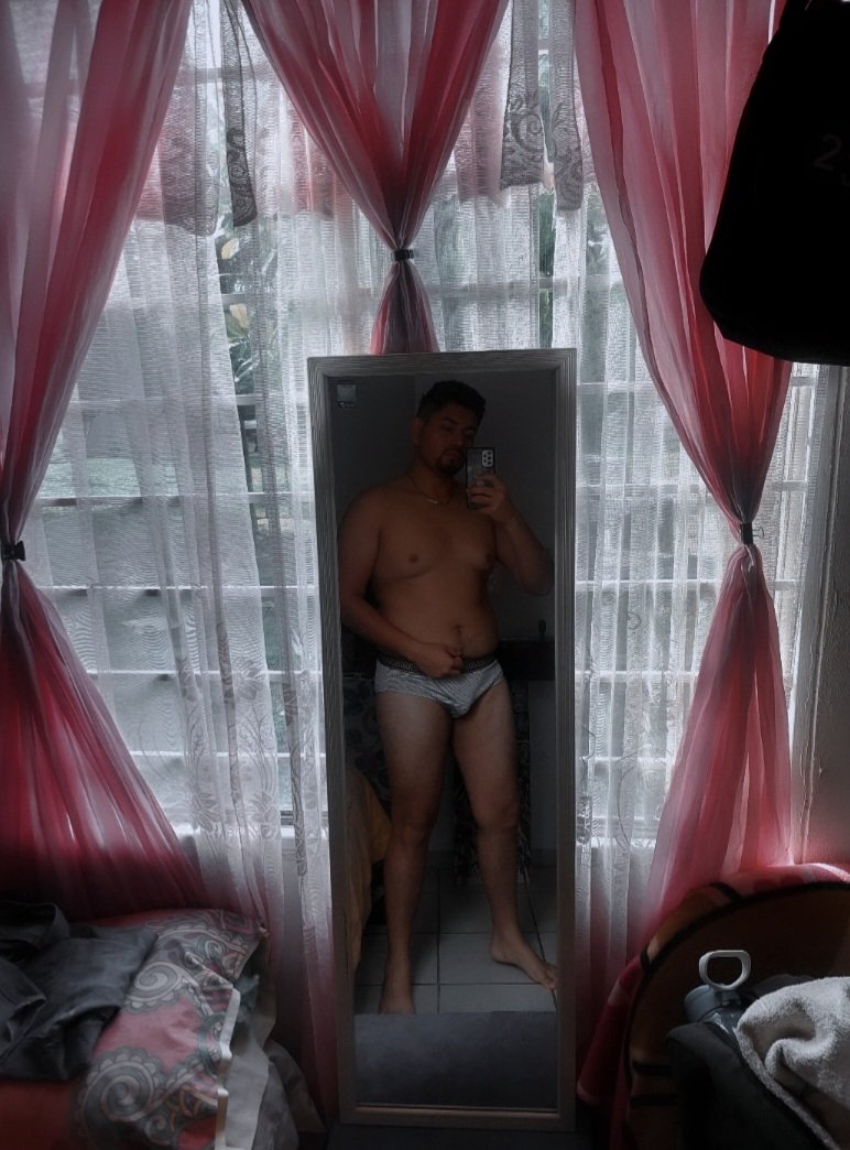 TecJavierRuiz's tweet photo. #BuenasNoches 🙊🙊
#gordibueno #gorditogay #gaypride #gay #fitness #Nipples #Chubby #Bear @EncuentroGayMty https://t.co/Mr1I1AHeB2