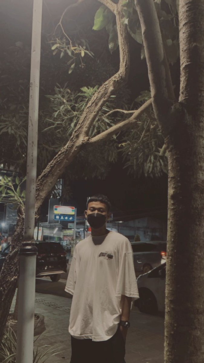 URIIyujin tweet picture
