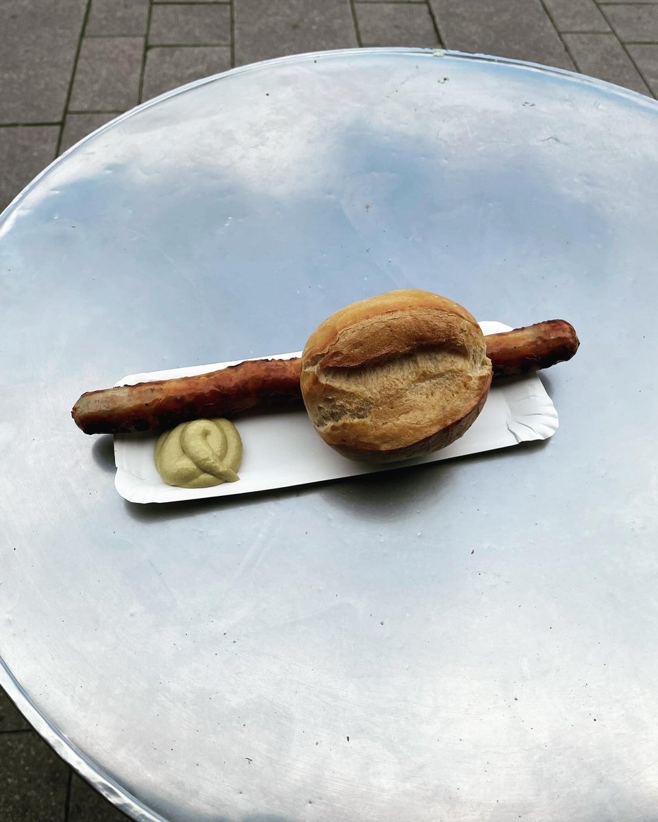 joernlamprecht's tweet photo. Kulinarische Woche… Den Fleischberg gab es übrigens in der Kantine… https://t.co/HBP7GSApsb